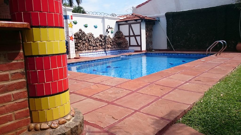 Apart Hotel Porta Westfalica Асунсьйон Екстер'єр фото