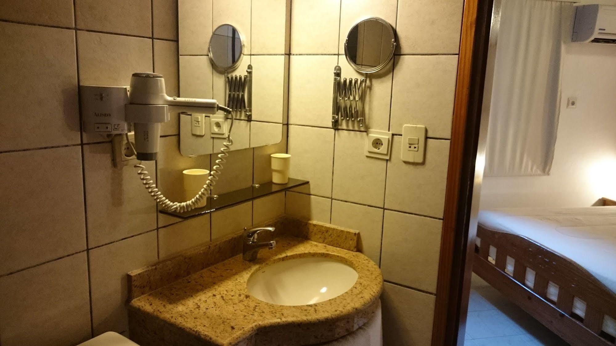 Apart Hotel Porta Westfalica Асунсьйон Екстер'єр фото