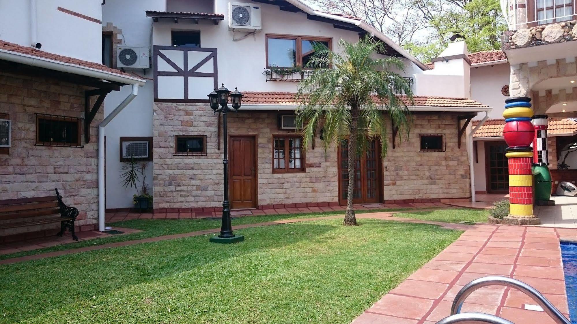 Apart Hotel Porta Westfalica Асунсьйон Екстер'єр фото